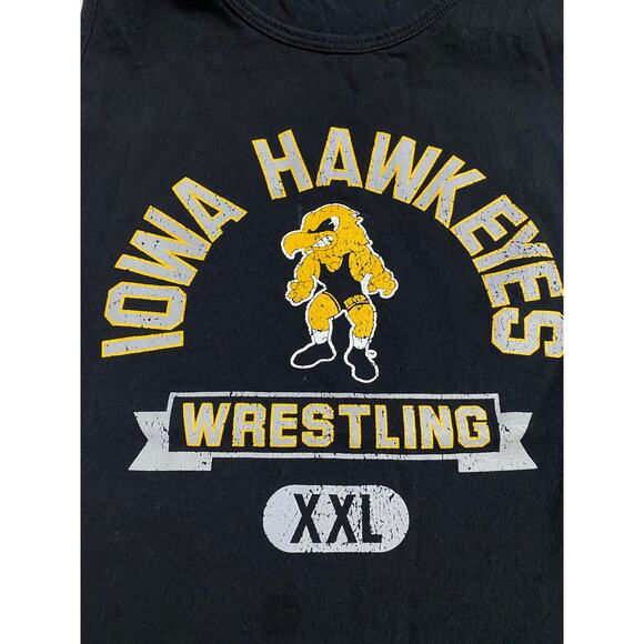 University of Iowa Tank Top Men’s XL Black Yellow Champion Sleeveless Hawkeyes - Picture 6 of 9